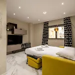 Appartamento Lux 10 - Stazione&università